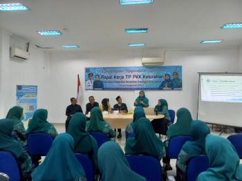 PKK Pengasinan Gelar Rapat Kerja Evaluasi Program 2025